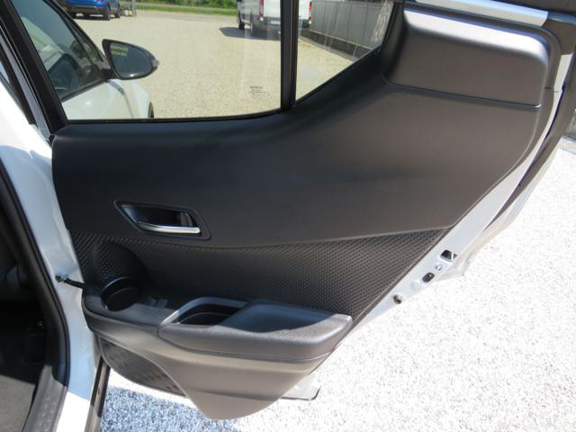 TOYOTA C-HR 1.8 HYBRID E-CVT GR SPORT - foto 19