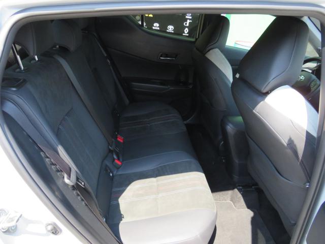 TOYOTA C-HR 1.8 HYBRID E-CVT GR SPORT - foto 20