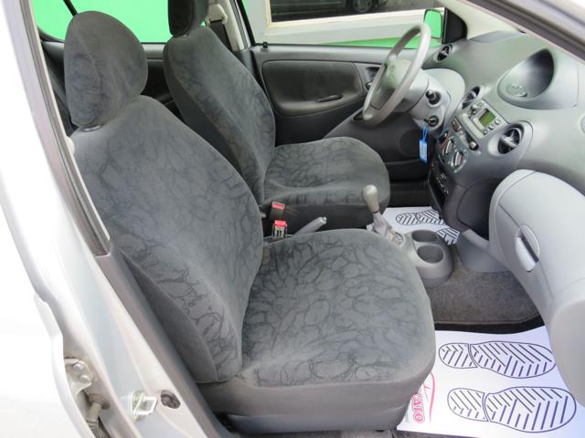 TOYOTA YARIS 1.0I 16V CAT 5 PORTE SOL '03 - foto 22