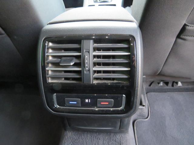 VOLKSWAGEN PASSAT VARIANT 1.6 TDI DSG BLUEMOTION TECH. - foto 21