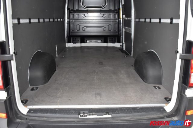 VOLKSWAGEN CRAFTER VAN 35Q 2.0 TDI 177 CV L4H3 4490 - foto 30