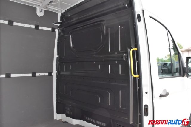 VOLKSWAGEN CRAFTER VAN 35Q 2.0 TDI 177 CV L4H3 4490 - foto 35