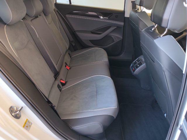 VOLKSWAGEN PASSAT VARIANT 2.0 TDI SCR EVO DSG BUSINESS - foto 19