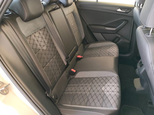 VOLKSWAGEN T-ROC 1.0 TSI R-LINE - foto 14