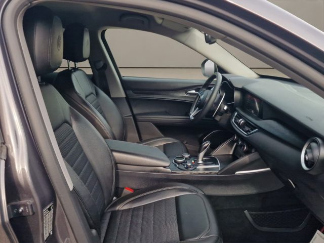 ALFA ROMEO STELVIO 2.2 TURBODIESEL 210 CV AT8 Q4 SU - foto 18