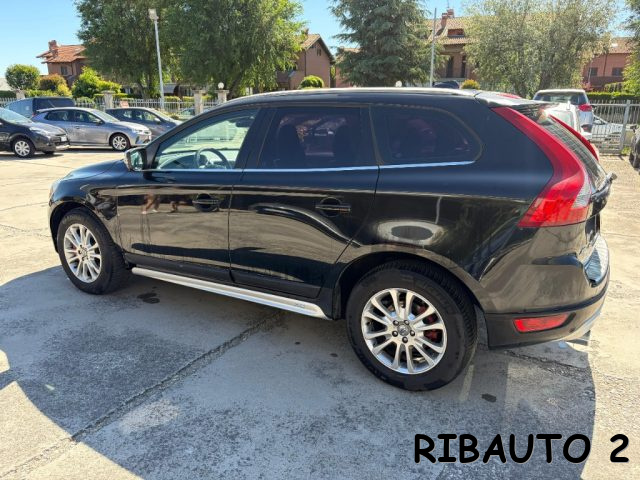 VOLVO XC60 D4 AWD GEARTRONIC SUMMUM - foto 21
