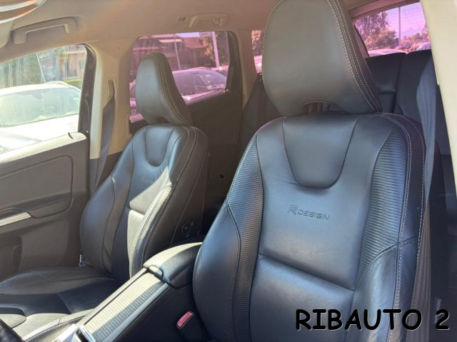 VOLVO XC60 D4 AWD GEARTRONIC SUMMUM - foto 27