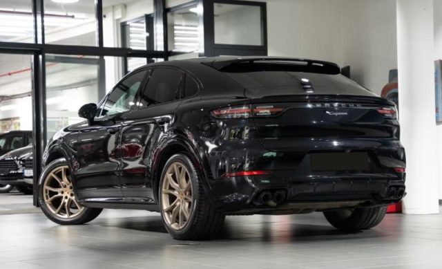 PORSCHE CAYENNE COUPÉ 3.0 V6 - foto 2