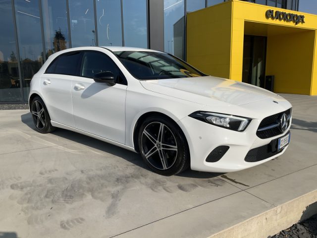 MERCEDES-BENZ A 200 D SPORT