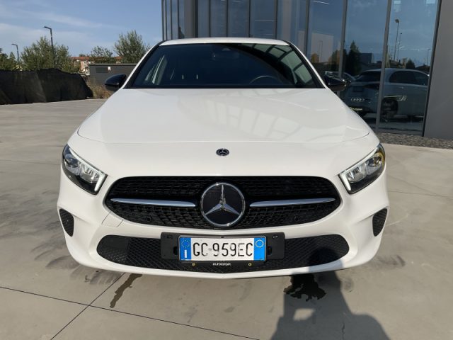 MERCEDES-BENZ A 200 D SPORT - foto 2