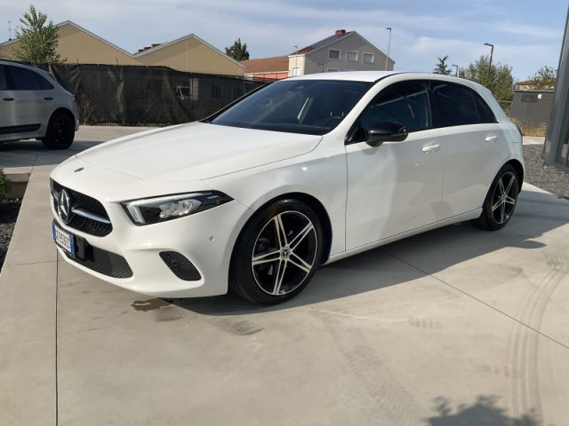 MERCEDES-BENZ A 200 D SPORT - foto 3