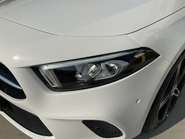 MERCEDES-BENZ A 200 D SPORT - foto 4
