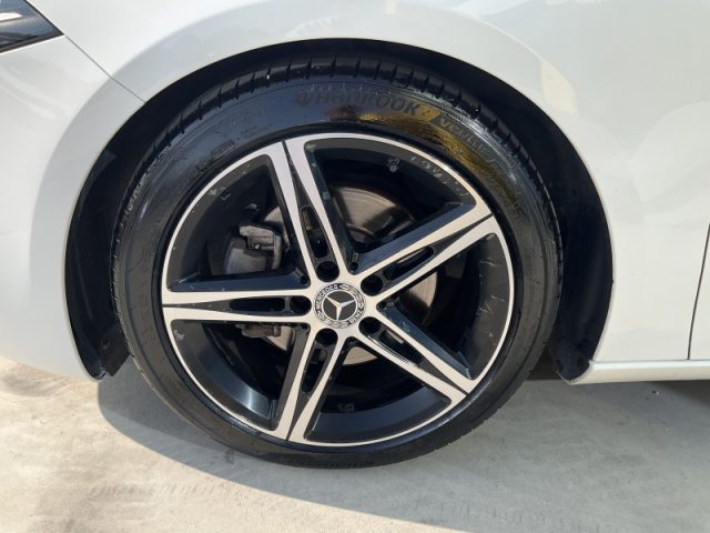 MERCEDES-BENZ A 200 D SPORT - foto 8