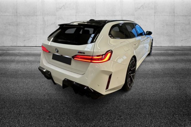 BMW M5 TOURING - foto 2