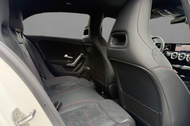 MERCEDES-BENZ A 250 AUTOMATIC 4MATIC AMG LINE PREMIU - foto 8