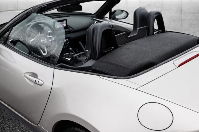 MAZDA MX-5 1.5L SKYACTIV-G EXCLUSIVE-LINE - foto 3