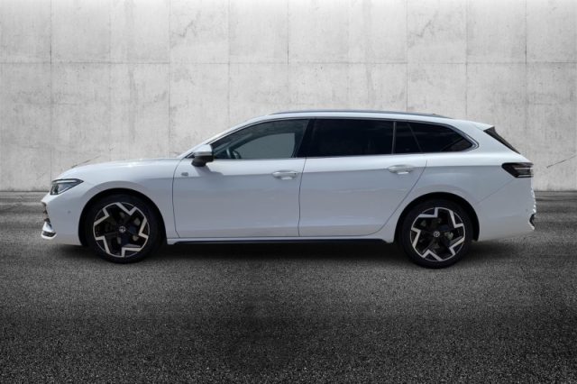 VOLKSWAGEN PASSAT 2.0 TDI 150 CV SCR DSG R-LINE - foto 4