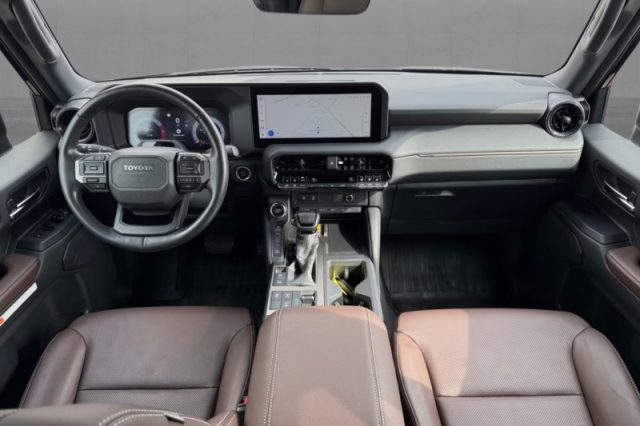 TOYOTA LAND CRUISER 2.8 D4D A/T AWD LOUNGE - foto 6