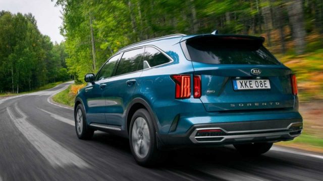 KIA SORENTO 1.6 T-GDI PHEV AT6 4WD STYLE - foto 4