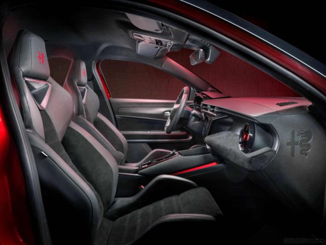 ALFA ROMEO JUNIOR 1.2 145 CV HYBRID EDCT6 TI - foto 7