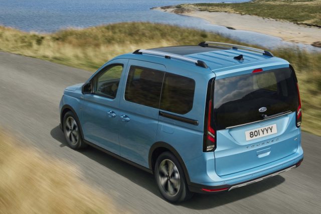 FORD TOURNEO 1.5 PLUG IN HYBRID TITANIUM - foto 3
