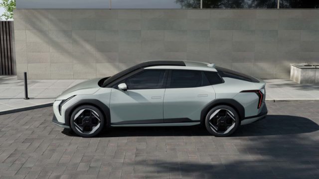 KIA EV4 81.4 KWH LONG RANGE GT-LINE PLUS - foto 4