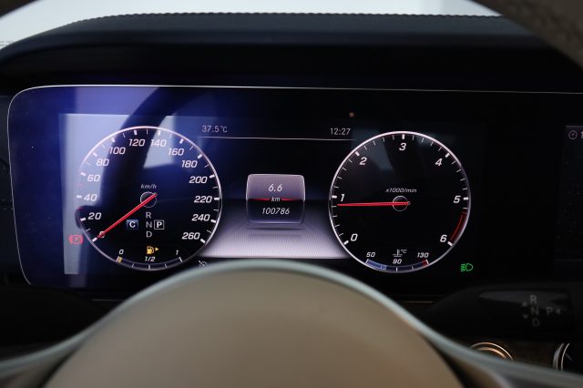 MERCEDES-BENZ CLA SSE E COUPÉ E 220 D 4MATIC AMG-L - foto 6