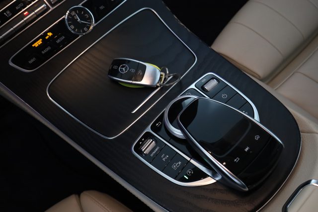 MERCEDES-BENZ CLA SSE E COUPÉ E 220 D 4MATIC AMG-L - foto 13