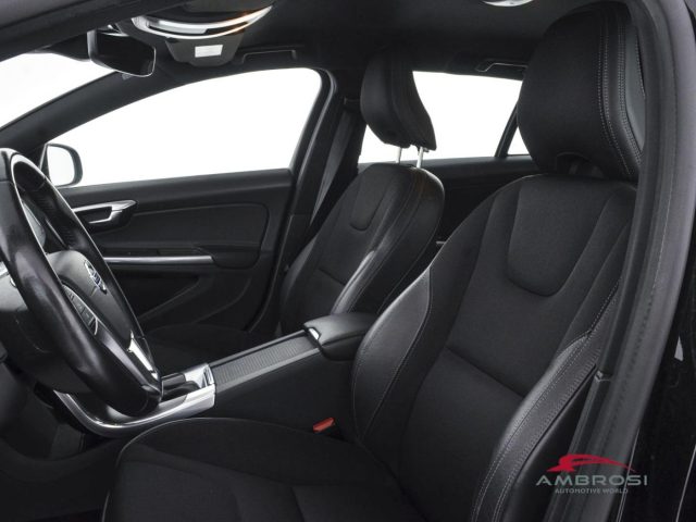 VOLVO V60 D2 GEARTRONIC MOMENTUM - foto 9