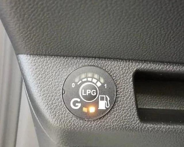 RENAULT CLIO ECO-G 100 CV 5 PORTE TECHNO - foto 14