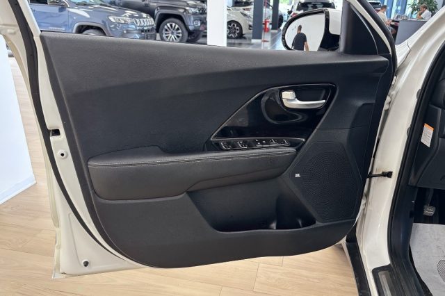 KIA NIRO 1.6 GDI DCT PHEV - foto 12