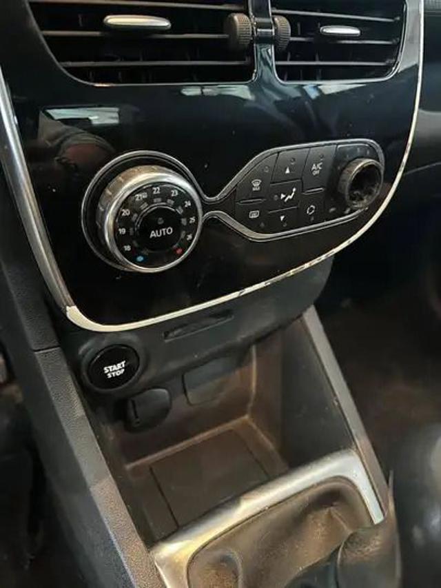 RENAULT CLIO 1.5 DCI 8V 90CV START&STOP 5 POR - foto 8