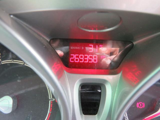 FORD FIESTA 1.4 5 PORTE BZ.- GPL TITANIUM - foto 19