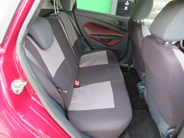 FORD FIESTA 1.4 5 PORTE BZ.- GPL TITANIUM - foto 24
