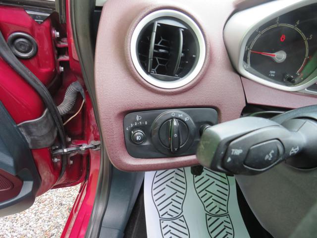 FORD FIESTA 1.4 5 PORTE BZ.- GPL TITANIUM - foto 14