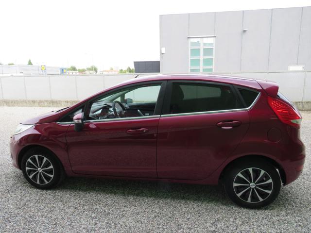 FORD FIESTA 1.4 5 PORTE BZ.- GPL TITANIUM - foto 9