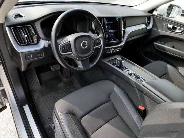VOLVO XC60 B4 (D) AWD GEARTRONIC MOMENTUM P - foto 6