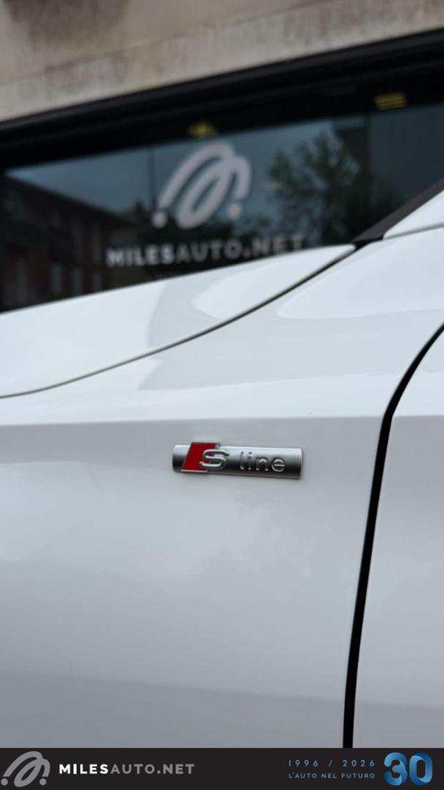 AUDI A3 30 G-TRON S TRONIC S LINE EDITIO - foto 11