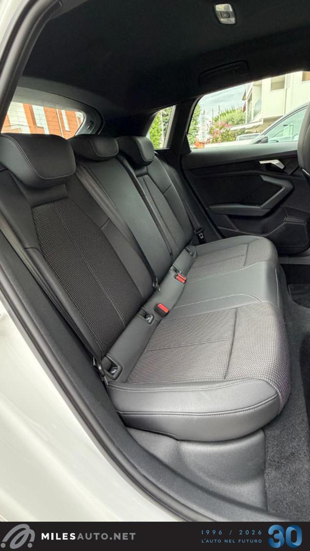 AUDI A3 30 G-TRON S TRONIC S LINE EDITIO - foto 14