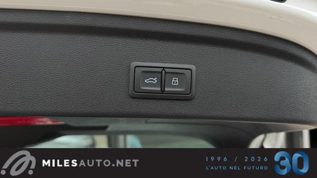 AUDI A3 30 G-TRON S TRONIC S LINE EDITIO - foto 16