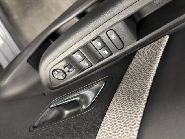CITROEN C4 1.5 DIESEL EAT8 MAX AUTOMATICO - foto 30