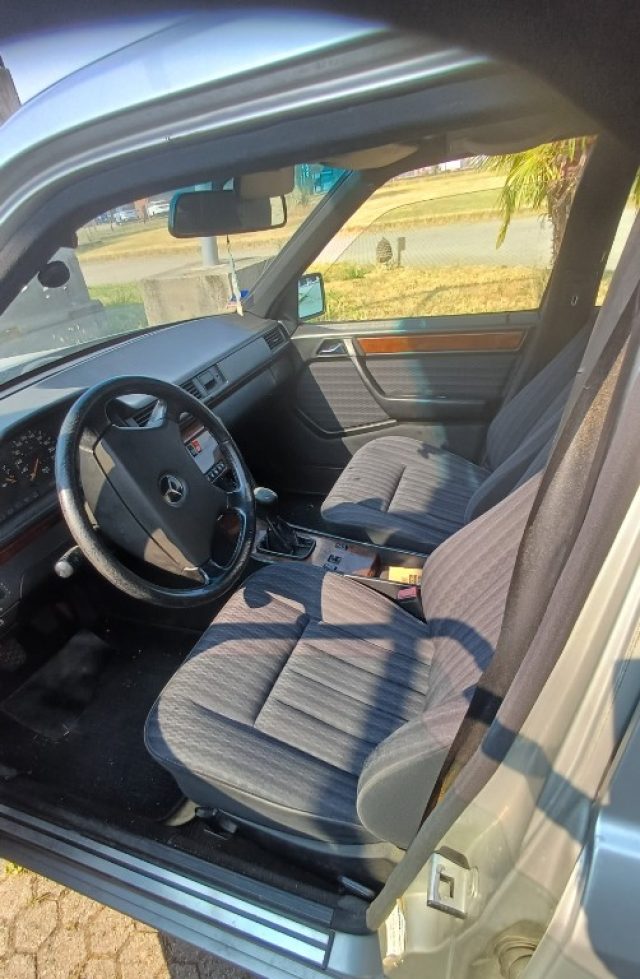 MERCEDES-BENZ E 250 TURBOIESEL - foto 7