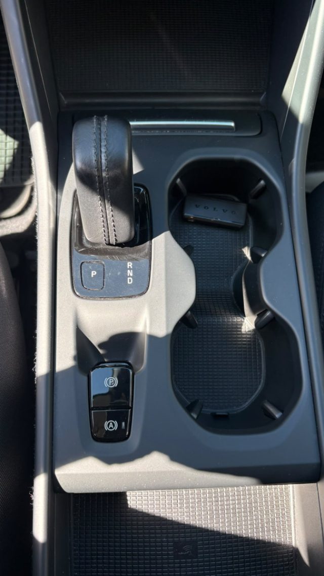 VOLVO XC40 T5 RECHARGE PLUG-IN HYBRID INSCR - foto 17