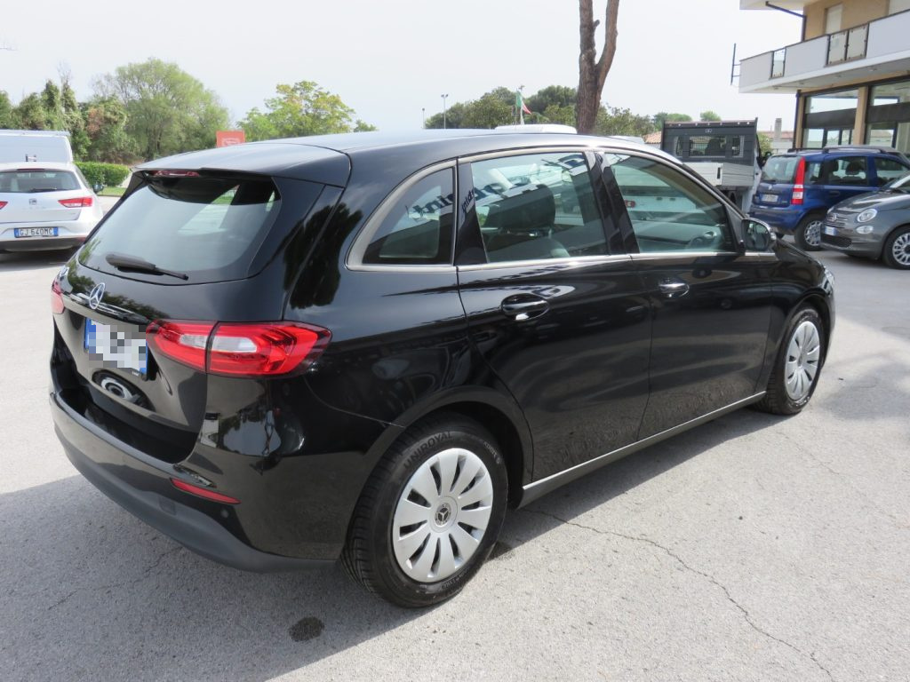 MERCEDES-BENZ B 160