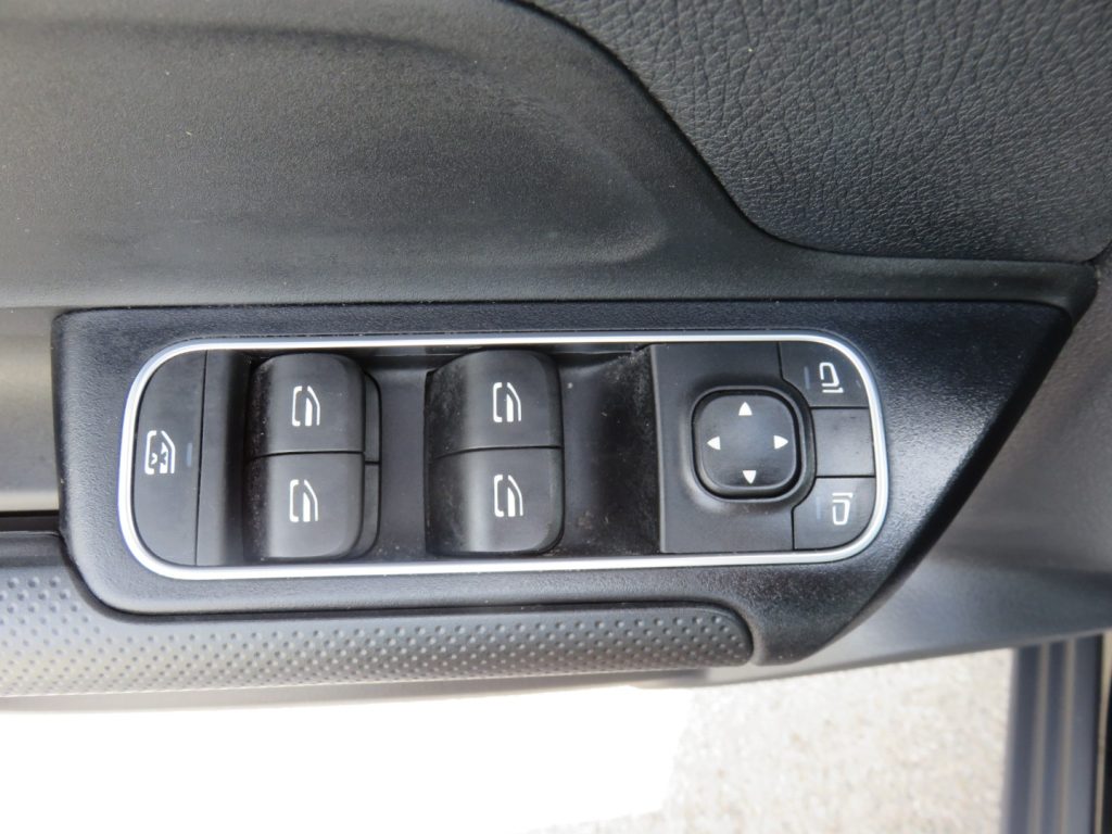 MERCEDES-BENZ B 160