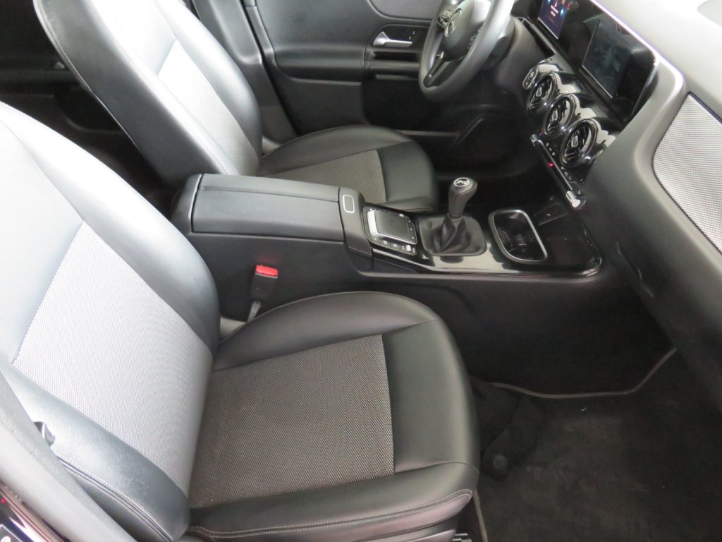 MERCEDES-BENZ B 160