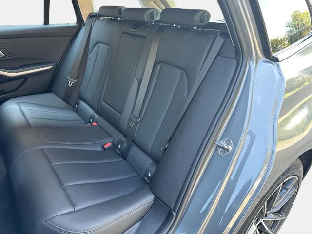 BMW 320 D 48V TOURING - foto 13