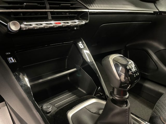 PEUGEOT 208 1.2 TURBO 100 CV BUSINESS KM0 MY - foto 17