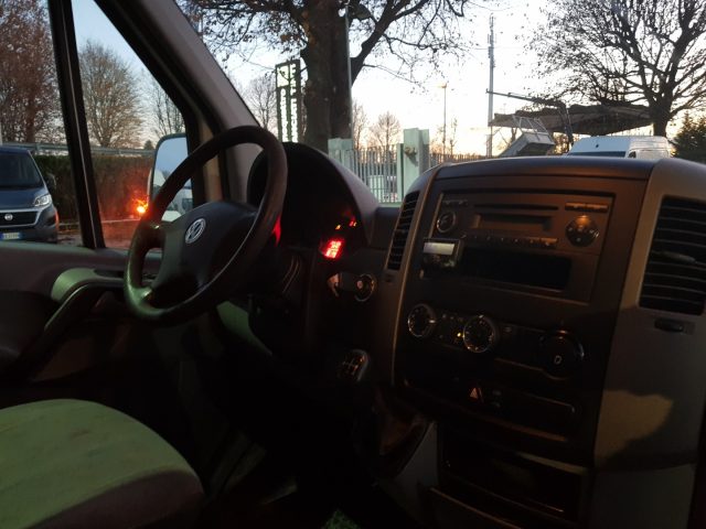 VOLKSWAGEN CRAFTER AUTOMATICO - foto 7