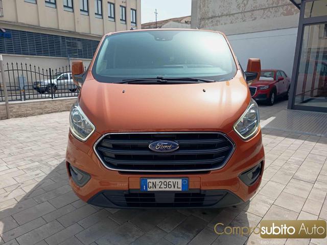 FORD Transit Custom — foto 1